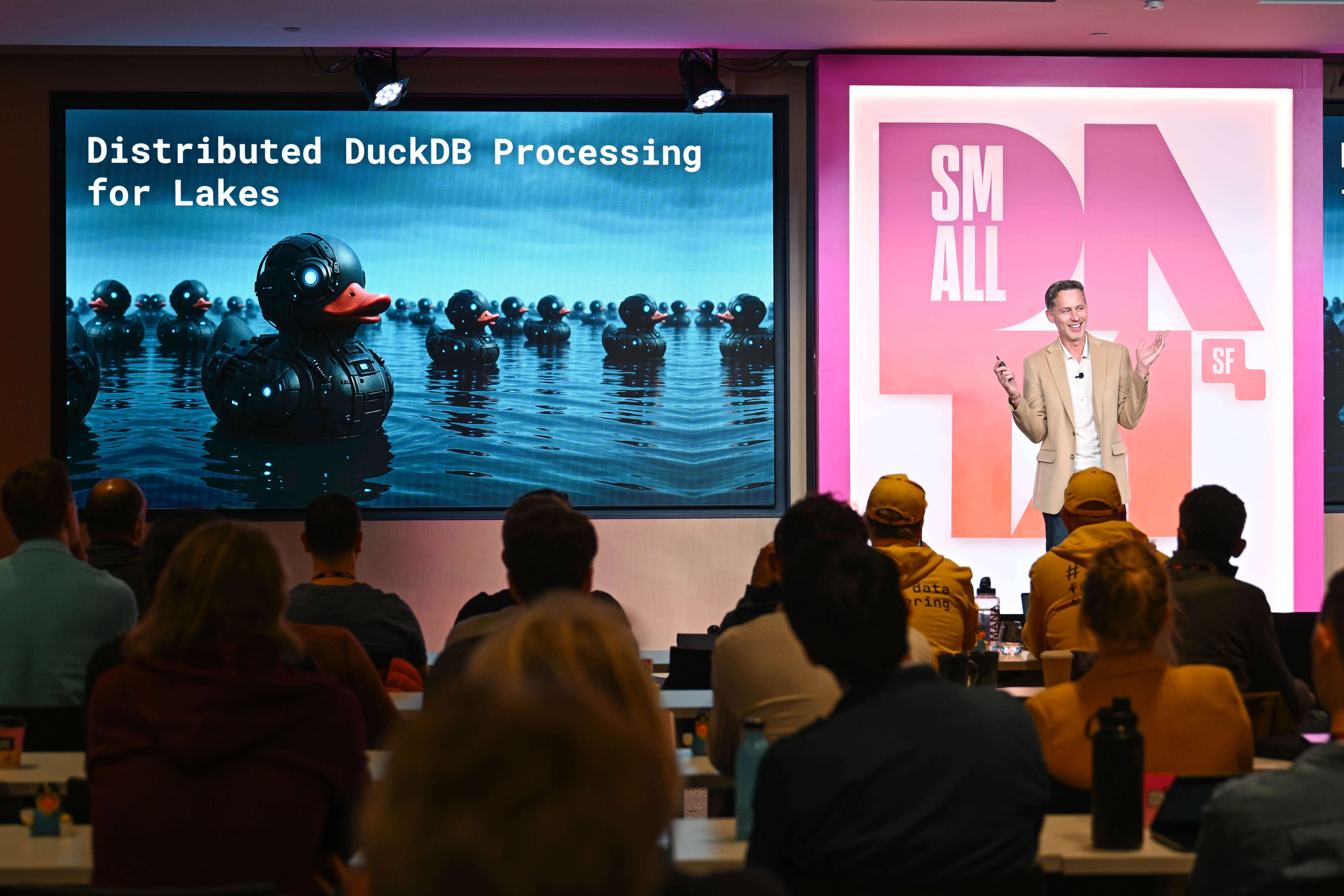 Small Data 2025 Photo 1-10