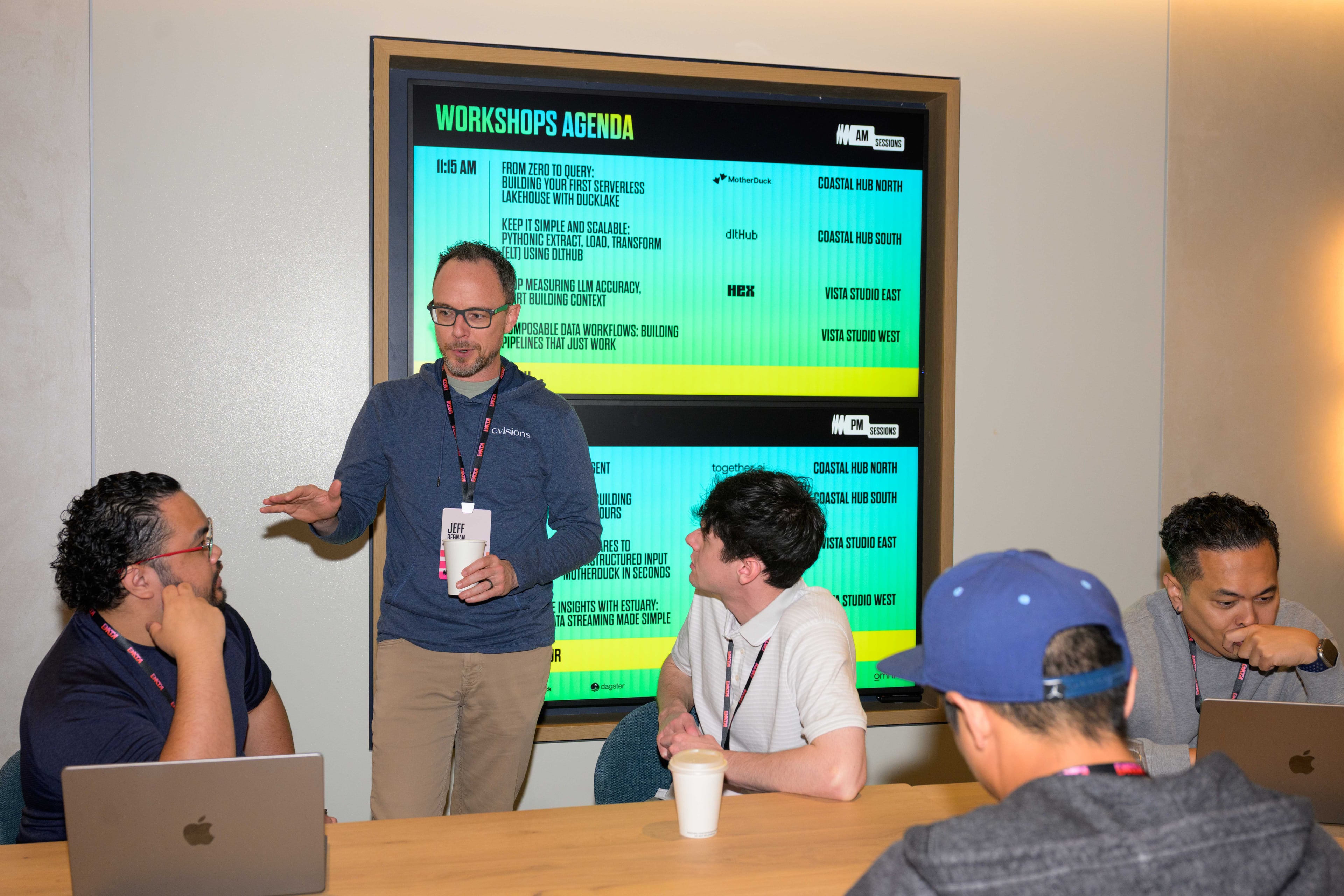 Small Data 2025 Photo 2-10